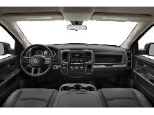 2022 Ram 1500 Classic Express Express 4x4 Crew Cab 5&amp.apos.7& - Photo 6