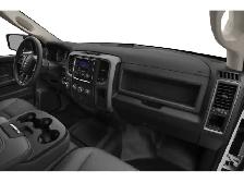 2022 Ram 1500 Classic Express Express 4x4 Crew Cab 5&amp.apos.7& - Photo 20