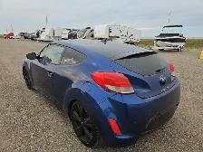 2016 Hyundai Veloster - Photo 3