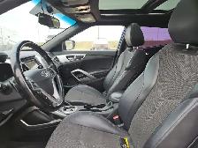 2016 Hyundai Veloster - Photo 14