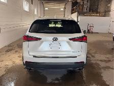 2021 Lexus NX 300 - Photo 5