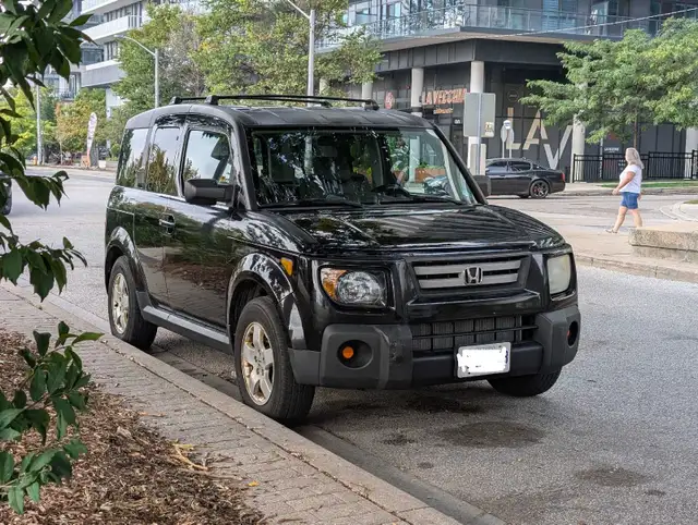Honda Element EX - 437-457-5916