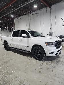 2023 RAM 1500 Sport Crew Cab SWB 4WD - V7321 - Financing Availab - Photo 11