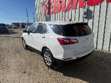 2021 Chevrolet Equinox LT AWD - Photo 2