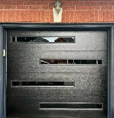 ⭐️NEW GARAGE DOORS⭐️ - Photo 4