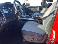 2023 Ram 1500 Classic Express Crew|3.6L V6|4x4|LOW KMS! - Photo 14