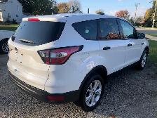 2018 FORD ESCAPE CERITIFIED, CARFAX, 3MTH WARRANTY $7950 - Photo 4