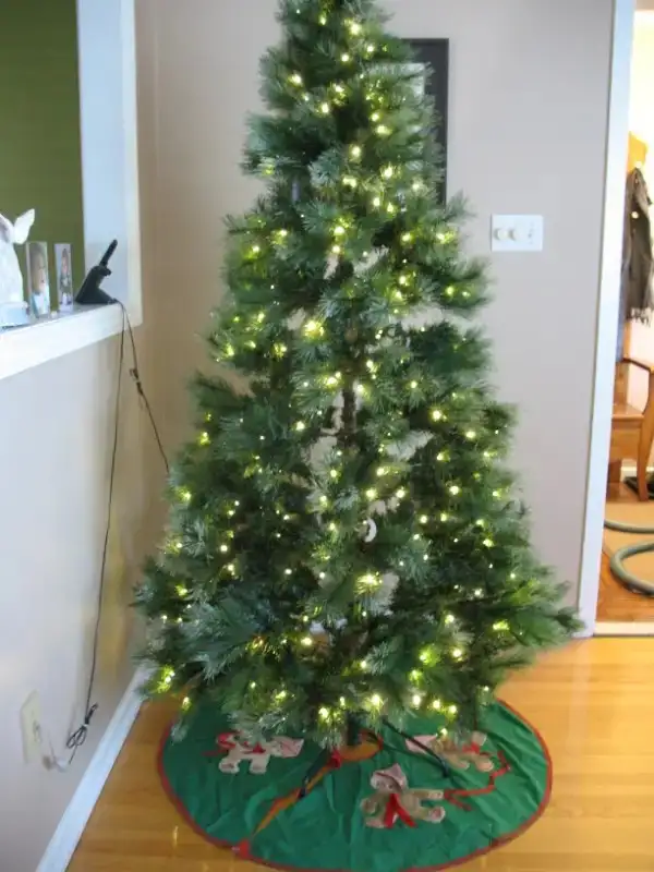 COMPLETE Christmas Tree, Lights, Decorations, and Ornaments