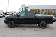 2026 Ram 2500 Black Express - Photo 4