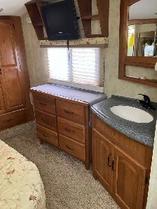 2010 Montana 2955RL - Photo 7