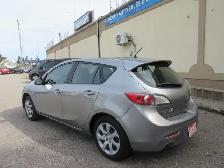 2010 Mazda Mazda3 GX - Photo 8