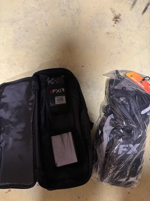 BRAND NEW FXR Heated Recon Gloves