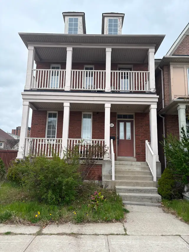 BASEMENT ROOM FOR RENT AT YORK UNIVERSITY VILLAGE