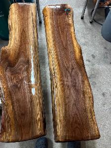 Black walnut and oak benches. - Photo 4