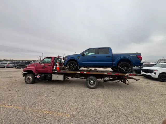 Tow Truck/ Flatdeck/ Roadside