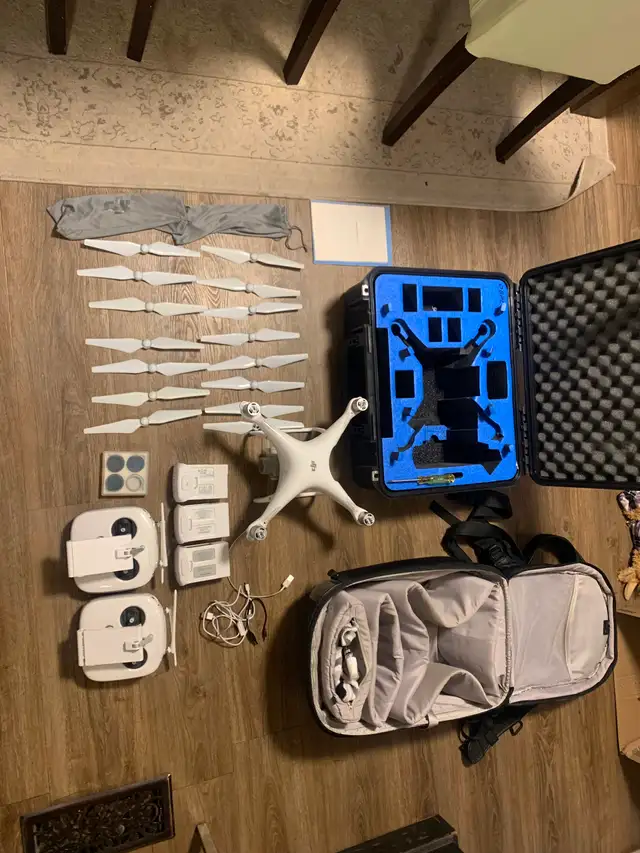 DJI PHANTOM 4 PRO