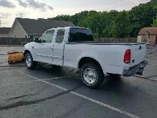 2000 Ford F-150 XLT 4x4 plow truck - Photo 3