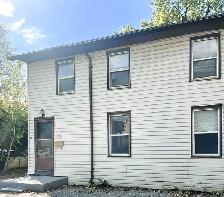 Spacious Two Bedroom Apartment in Belleville $1200 plus Hydro