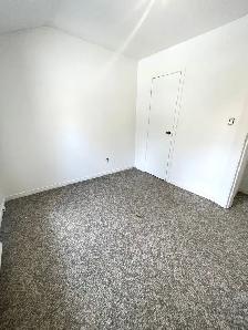 Spacious Two Bedroom Apartment in Belleville $1200 plus Hydro - Photo 5