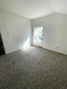 Spacious Two Bedroom Apartment in Belleville $1200 plus Hydro - Photo 7