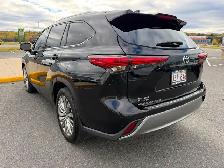 2022 Toyota Highlander Limited Room for Life. Ready for the Road - Photo 5