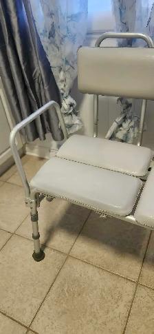 chaise pour le bain 60$ - Photo 2