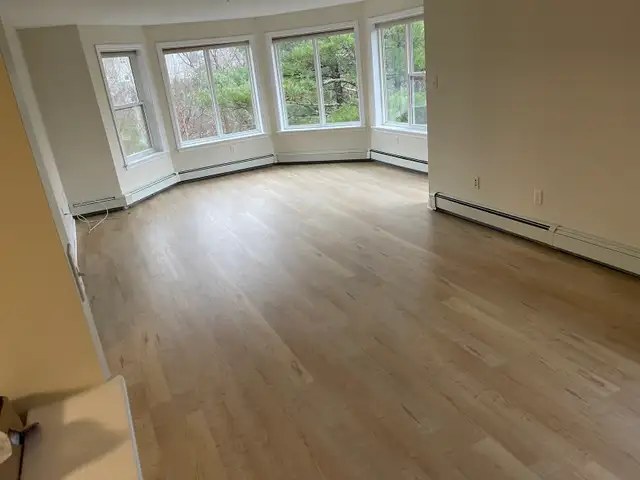hiring flooring installer