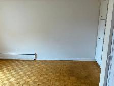 Centretown Bachelor/Studio Apartment for Rent -192 Somerset St W - Photo 7