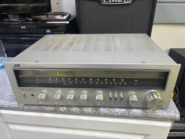 JVC R-S7 Stereo Receiver