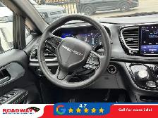 2022 Chrysler Pacifica Touring 7 Passenger | Blind-Spot Monit... - Photo 17