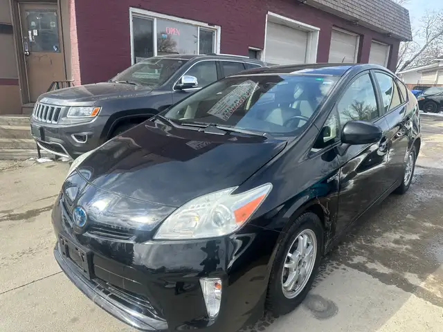 2013 Toyota Prius Base new safety clean title