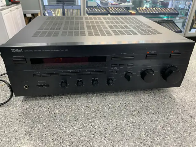 Yamaha RX-596 Receiver