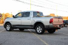 2012 Ram 1500 4x4 HEMI Outdoorsman Certified 2 Year Warranty - Photo 4
