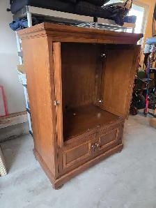 storage Cabinet - Photo 3