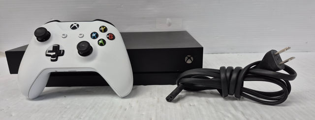 (N9749317) Microsoft 1787 Xbox One X Disc Edition - 1TB