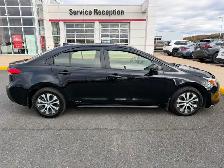 2026 Toyota Corolla LE AWD Hybrid Almost NEW! - Photo 2