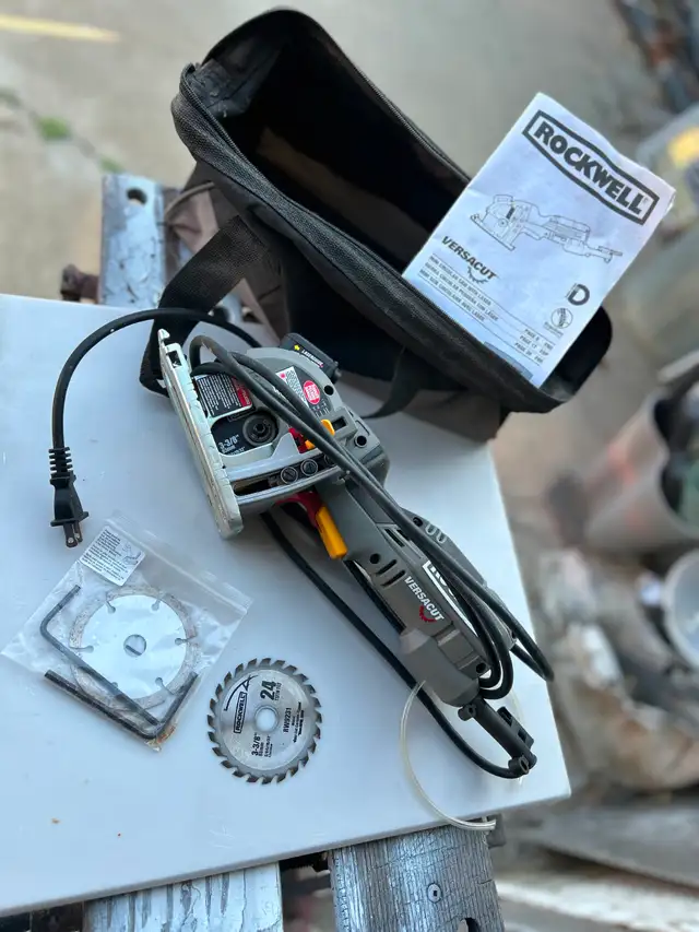 ONE LIKE NEW - Rockwell VersaCut Circular Saw.AS PICTURED