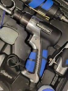 (N93672-4) Mastercraft 72pc Air Tool Kit - Photo 3