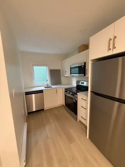 948 McLean Street - 5 Apartment for Rent