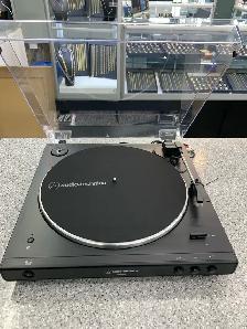 Audio Technica AT-LP60 Turntable
