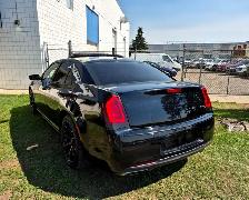 2017 Chrysler300 S | RWD | SUNROOF | LEATHER | HEATED SEATS - Photo 6