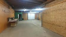 COMMERCIAL GARAGE / WORKSHOP FOR RENT – ESTEVAN (~2,000 SQ FT) - Photo 7
