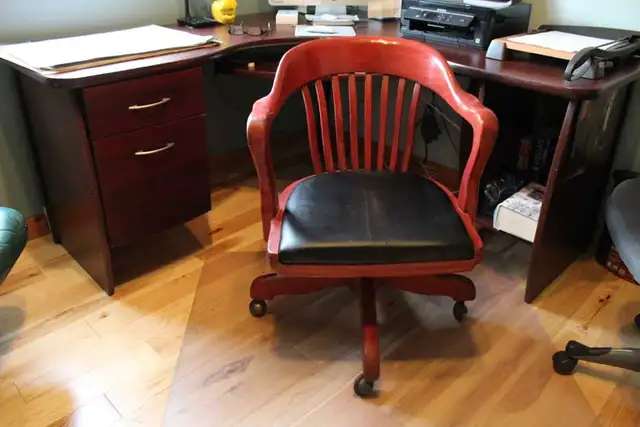 Chaise de banquier en bois antique,(1940)A1, fait pour durer.