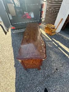 Free delivery used Vintage French Provincial 9-Drawer Dresser - Photo 5