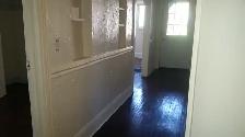 2 Bedroom, 1 bath apartment - Photo 2