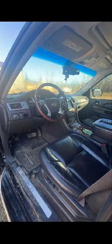 Price Reduced! 2012 Cadillac Escalade For Sale - Photo 4
