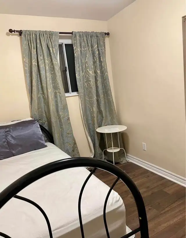 PRIVATE SUNNY RM IN CLEAN / QUIET HOME.WESTON RD/SHEPPARD