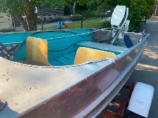 14 Foot Aeroliner Aluminum Boat w Trailer - Photo 4