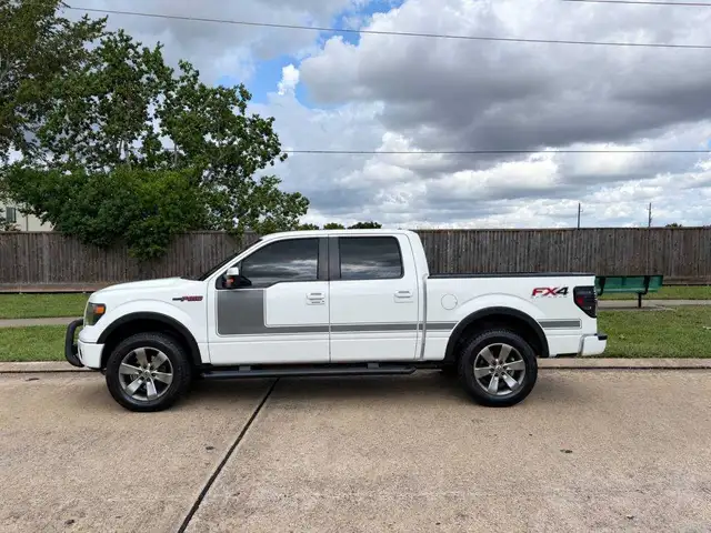 2014 Ford F150 FX4 5.0 4x4 Saftied.