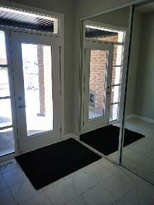 Beautiful End Unit Townhouse for Rent in Avalon Encore,Orleans - Photo 2